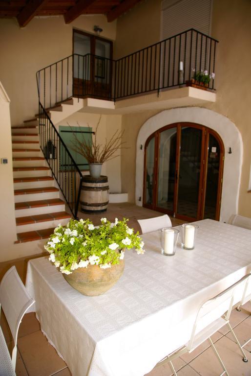 Hotel Le Vieux Platane à Cairanne Extérieur photo
